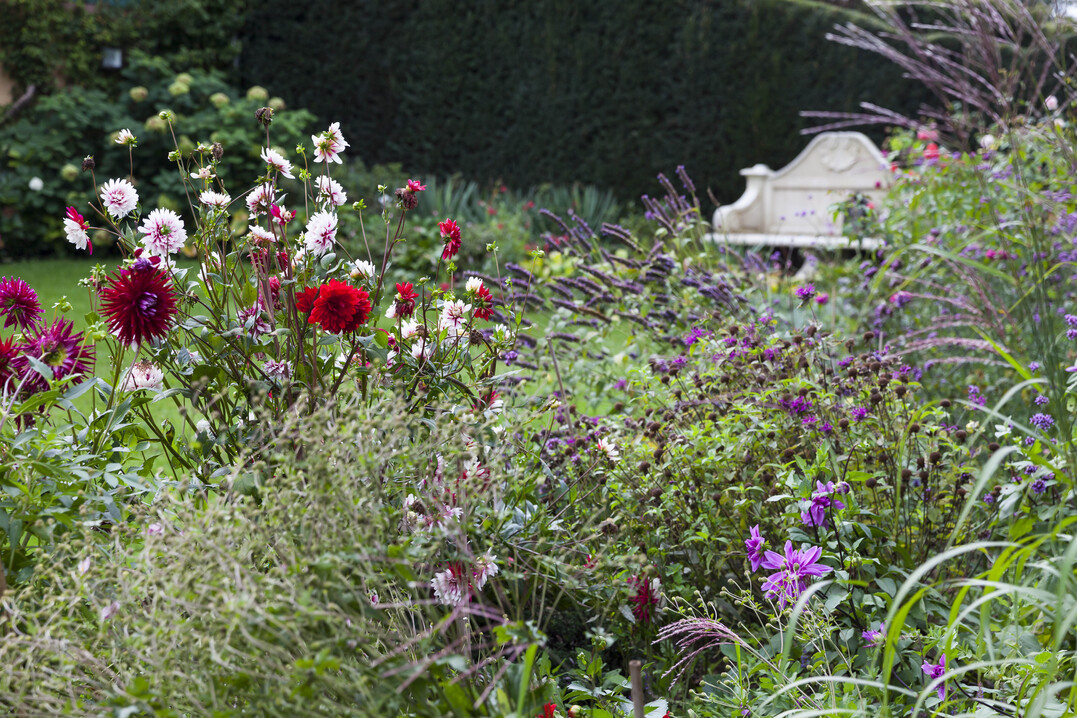 Im privaten Garten von Schloss Wolfsgarten