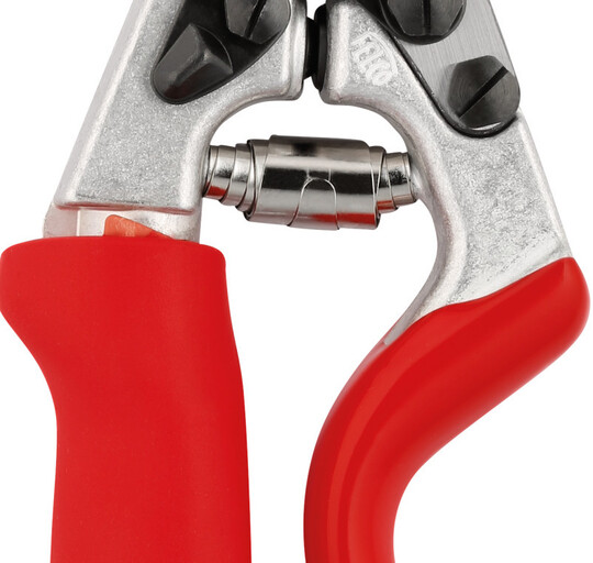 Die Felco 7 mit Rollgriff  ein etwas ungewhnlicher Ansatz fr ergonomische Dauerarbeit mit geringer Gefahr, Sehnen und Gelenke zu berlasten.