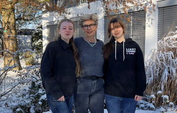 Lena Ziegler, Jeannette Jelitto (GdS) und Sontje Stiebitz bei den Staudentagen 2026