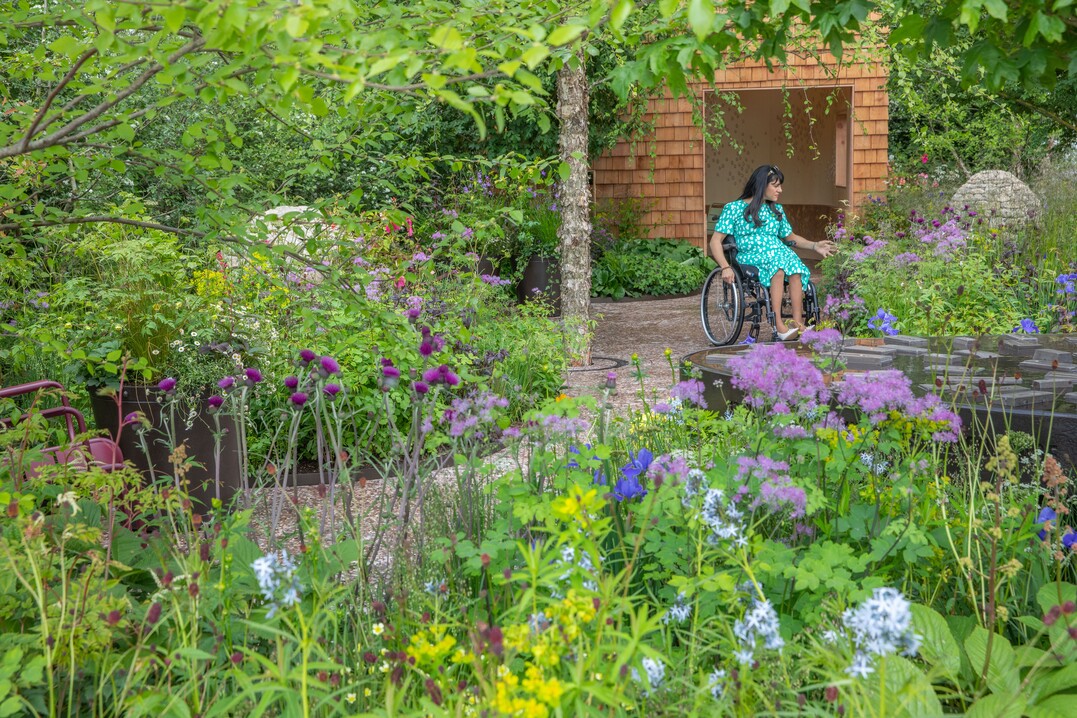 Best in Show auf der Chelsea Flower Show 2023 wurde der barrierefrei gestaltete Schaugarten „Harris Bugg Studio - Horatio"s Garden“.