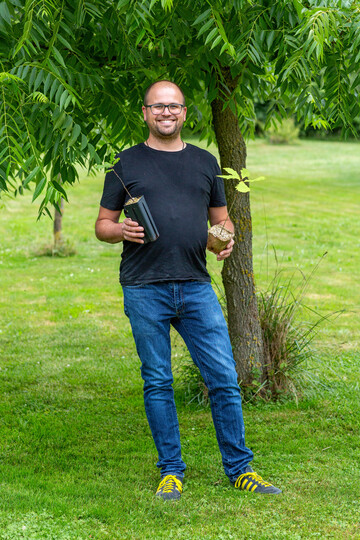 Lars Kasper mit Eichensmlingen
