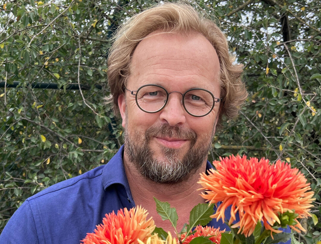 Ehrung fr MDR Garten-Moderator Jens Haentzschel: Neue Dahliensorte aus Bad Kstritz trgt seinen Namen.