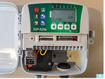 Die Geräte der Rainbird-Typenreihe ESP-RZXe können mit einem WLAN-Stick zu modernen Steuergeräten mit Cloudanbindung und App-Steuerung aufgerüstet werden.
