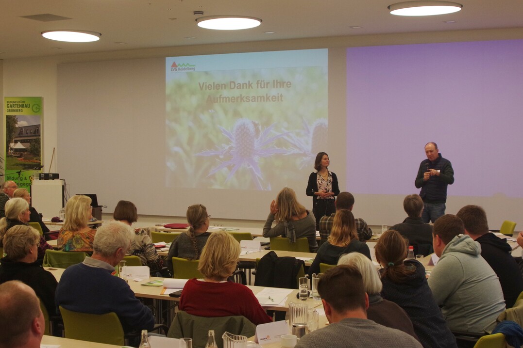 Wie Pflanzenverwendung und Gartengestaltung Tiere im Garten fördern kann, war Thema der Gehölz- und Staudentage in Grünberg.