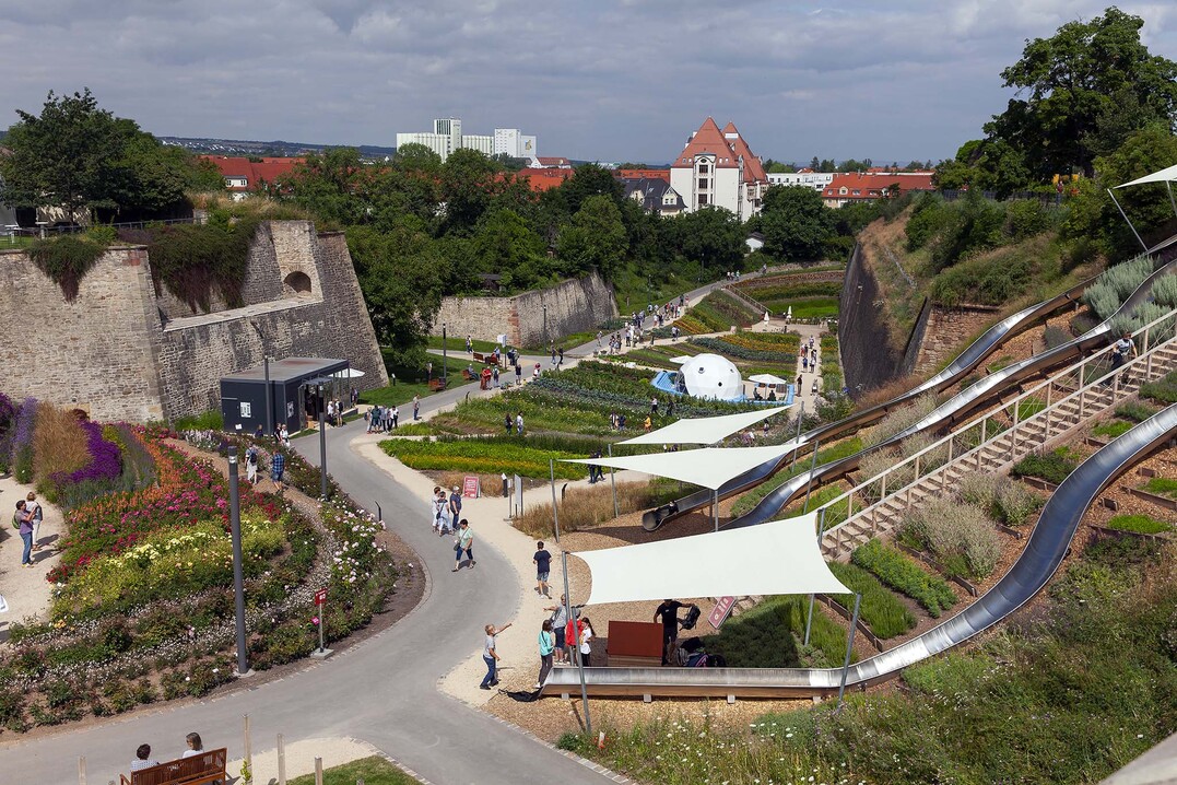 Rutschen und Gemsegarten, Petersberg    