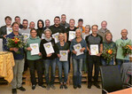 Stolz wurden die Urkunden präsentiert