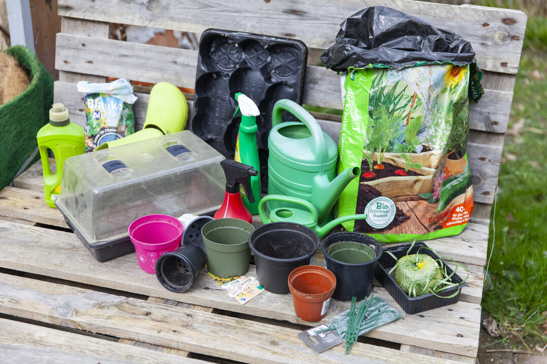 Nachhaltigkeit ist gefragt: Dazu gehört auch, beim Gärtnern auf plastikfreie Materialien zu achten.