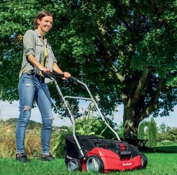  Fr ein sattes Grn im Sommer sollte der Rasen rechtzeitig im Frhjahr auf ein gesundes Wachstum vorbereitet werden. Das Erfolgsduo heit hier Lften und Vertikutieren.